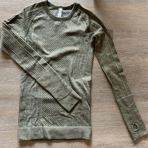 Lululemon Thermal Long Sleeve Top Size 2
